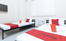 Reddoorz Plus @ Torre De Manuel Residences 1